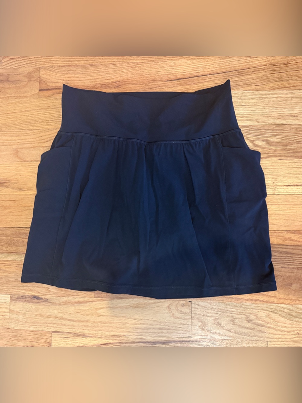 Athleta Salutation Black ASkort